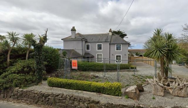 The Sandbank site which has been purchased by Cornwall Council for emergency housing, even though no one has moved in yet (Pic: Google Maps)